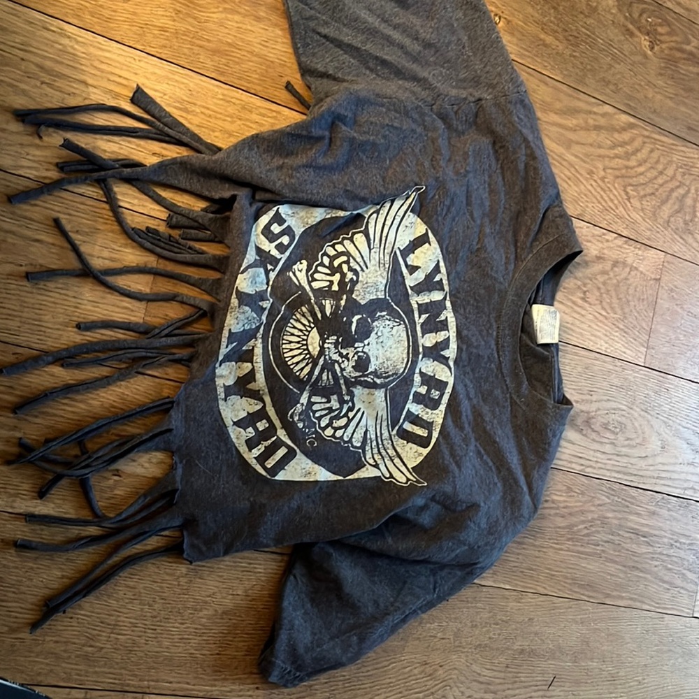 Custom made lynyrd skynyrd t shirt I made it’s a size large